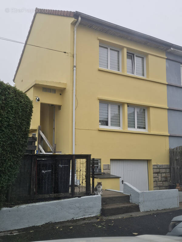 Maison à MEXY