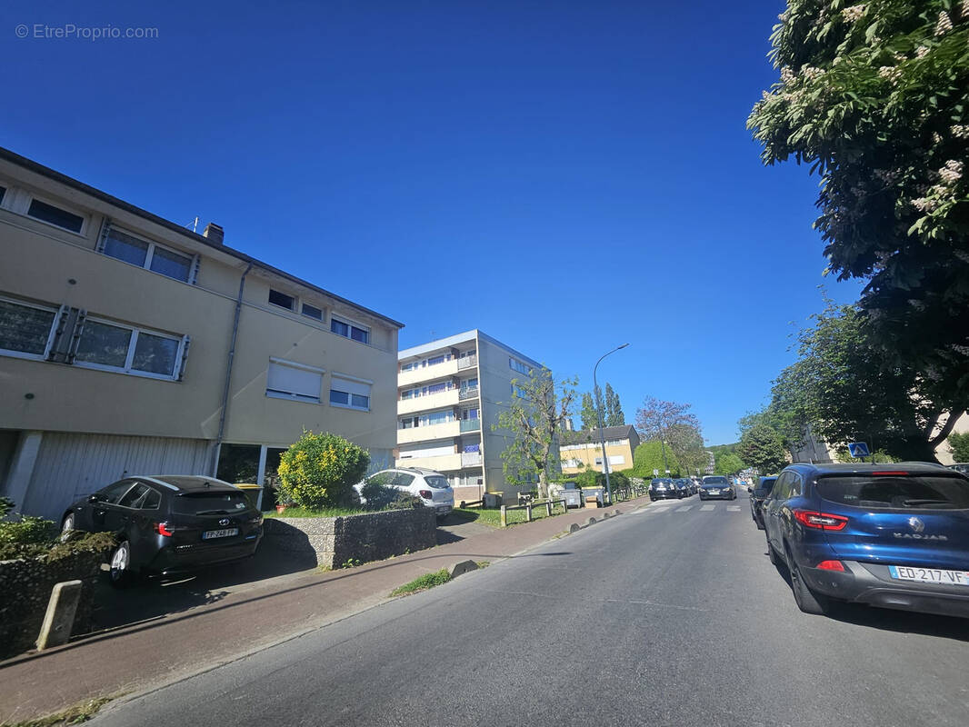 Appartement à VILLIERS-LE-BEL