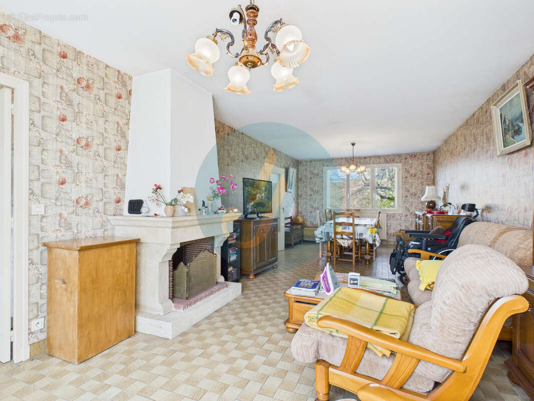 Maison à FOURCHAMBAULT