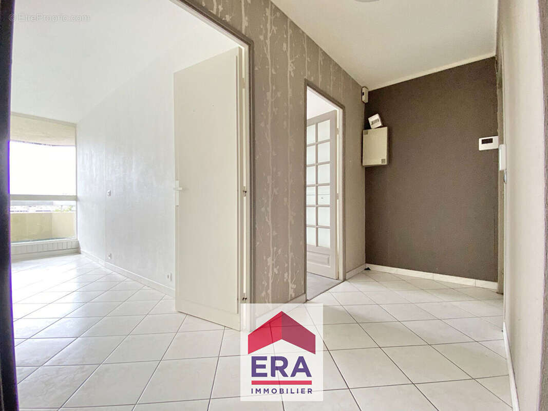 Appartement à SARTROUVILLE