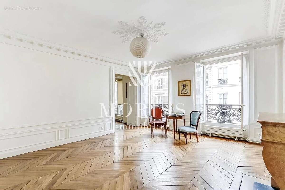 Appartement à PARIS-11E