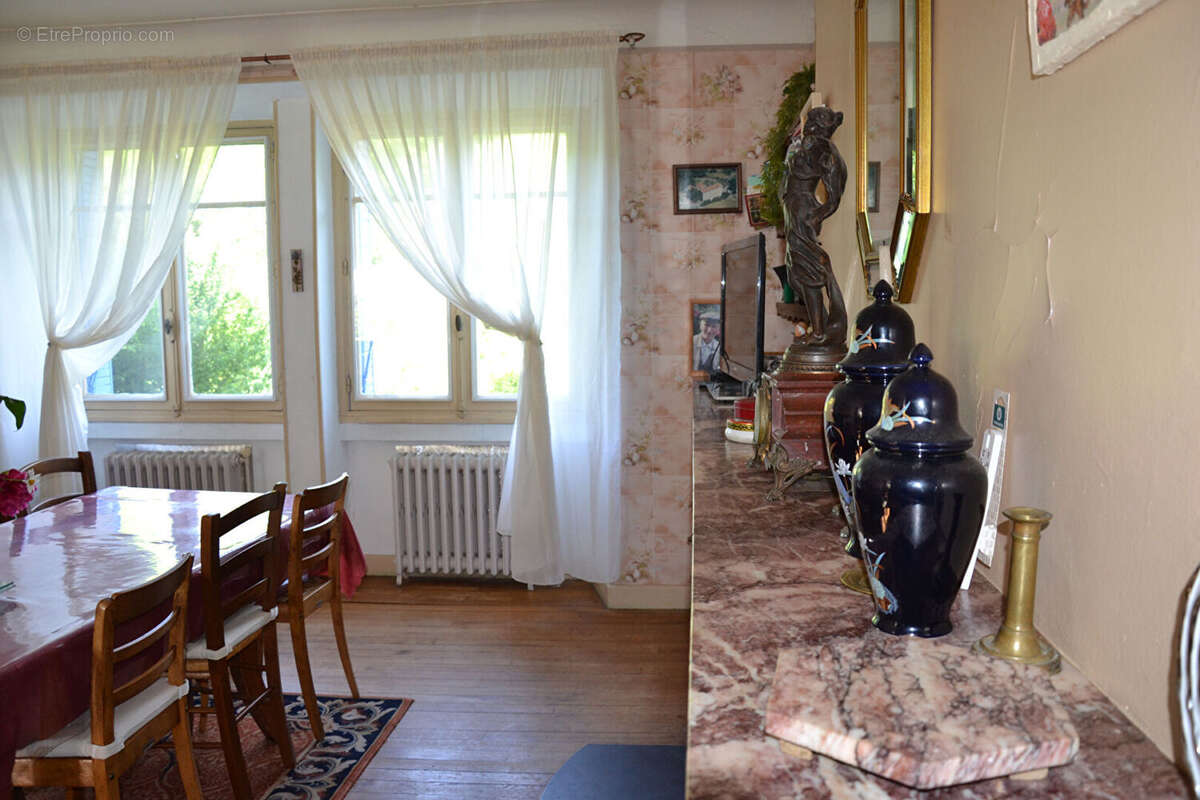 Courniou dans hameau maison  de 200m²  DPE  B avec 653 m² de terrain - photo 5