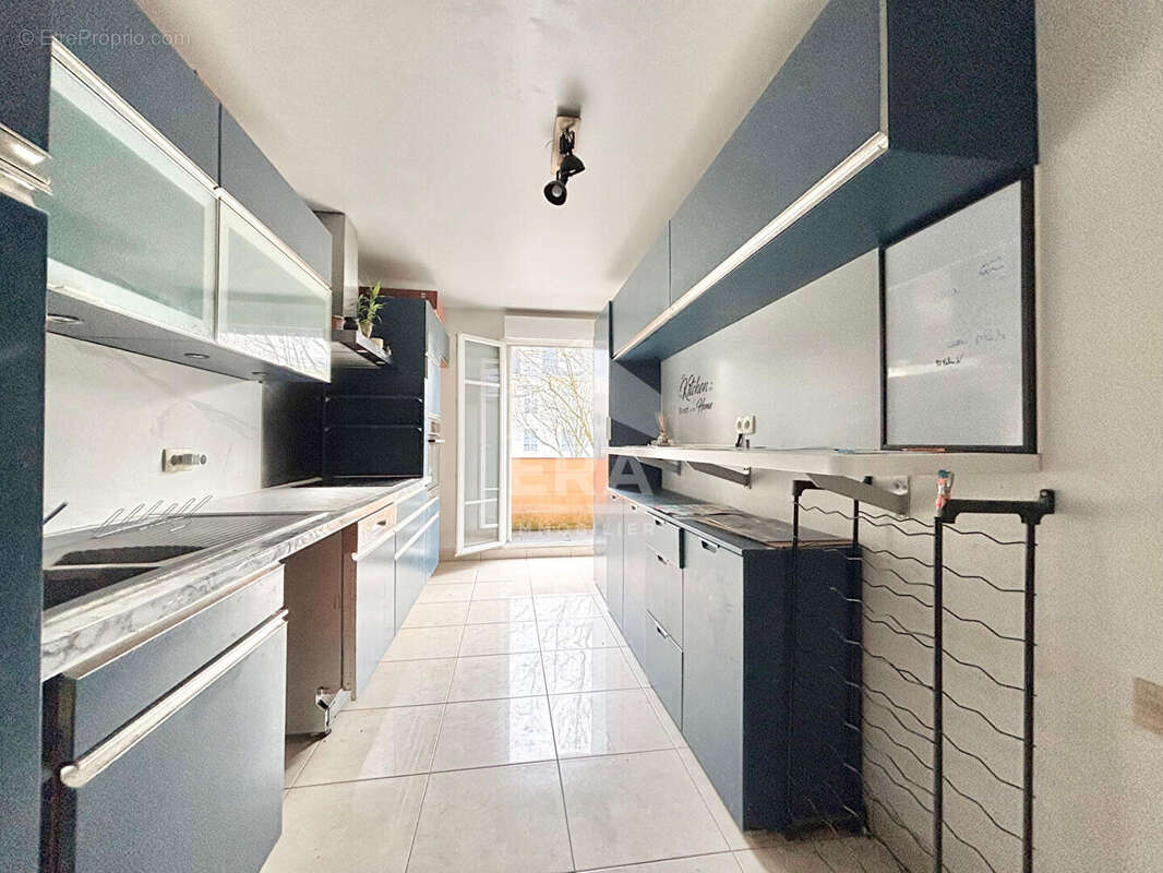 Appartement à EMERAINVILLE