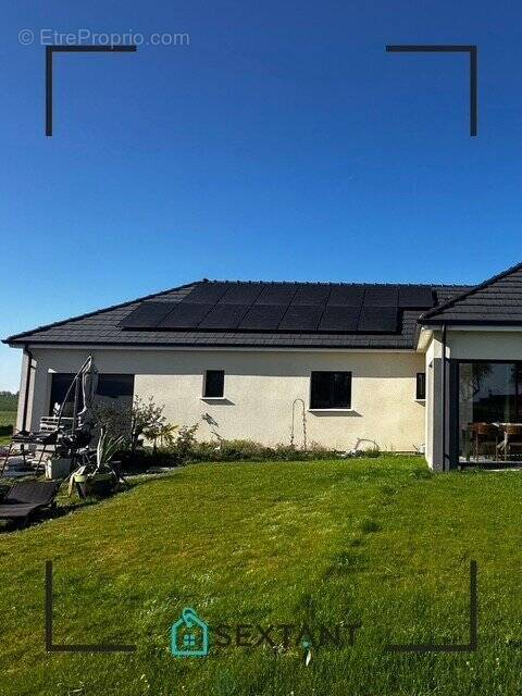 Maison à MESNIL-RAOUL