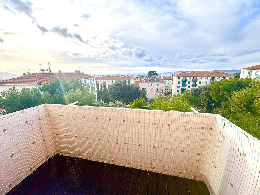 Appartement à MARSEILLE-12E