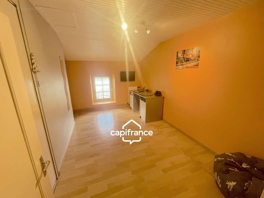 À vendre – Maison de campagne à SAINT CYR DES GATS (85) - photo 18