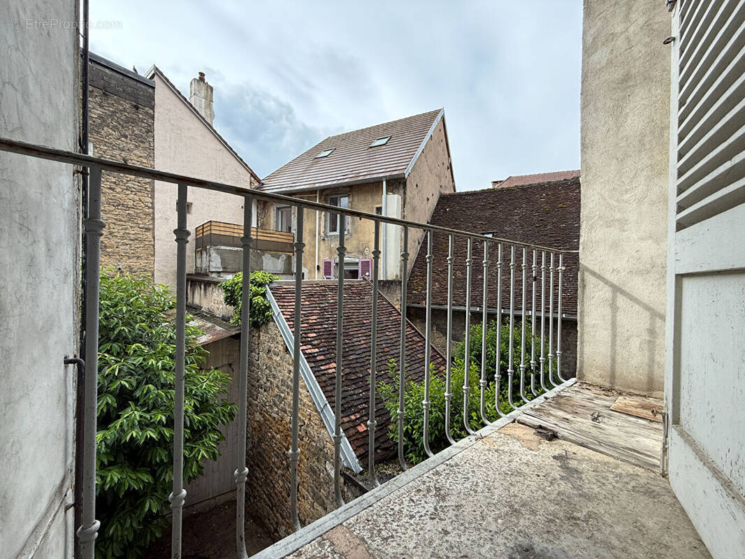 Appartement à LONS-LE-SAUNIER