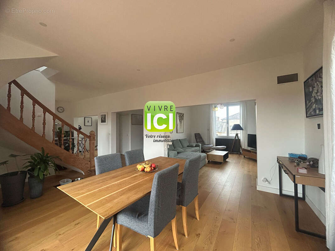 MISSILLAC - Maison de Maître en plein coeur de ville - 210 m² - Jardin remarquable - photo 2