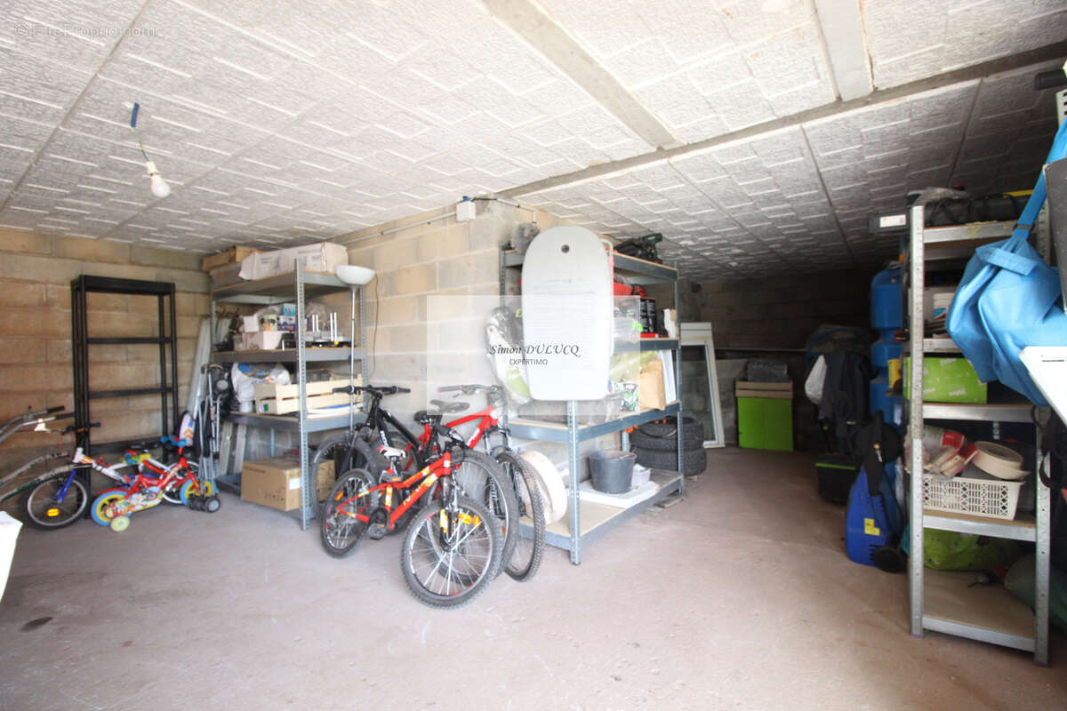 Maison de TYPE 5 sur les hauteurs de St-Affrique - photo 12
