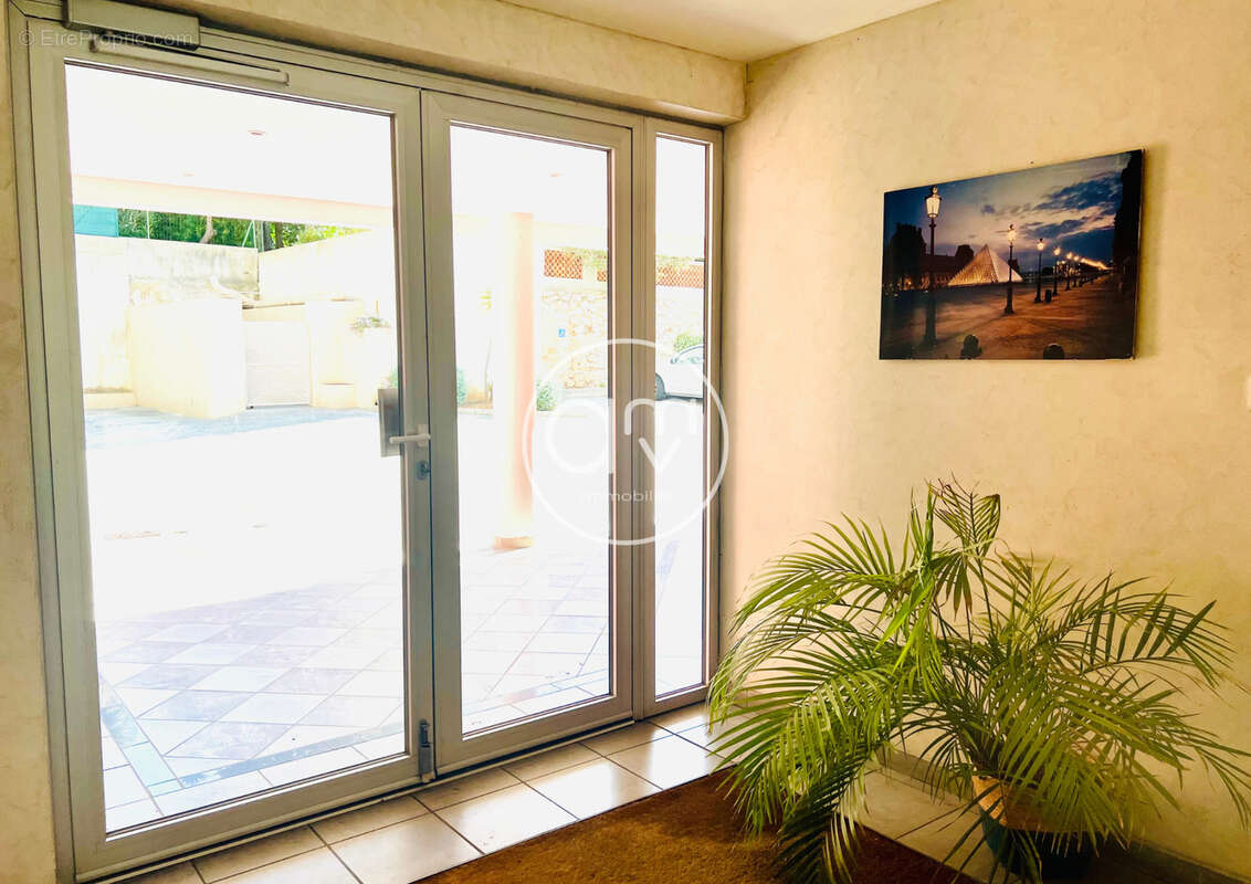 Appartement à HYERES