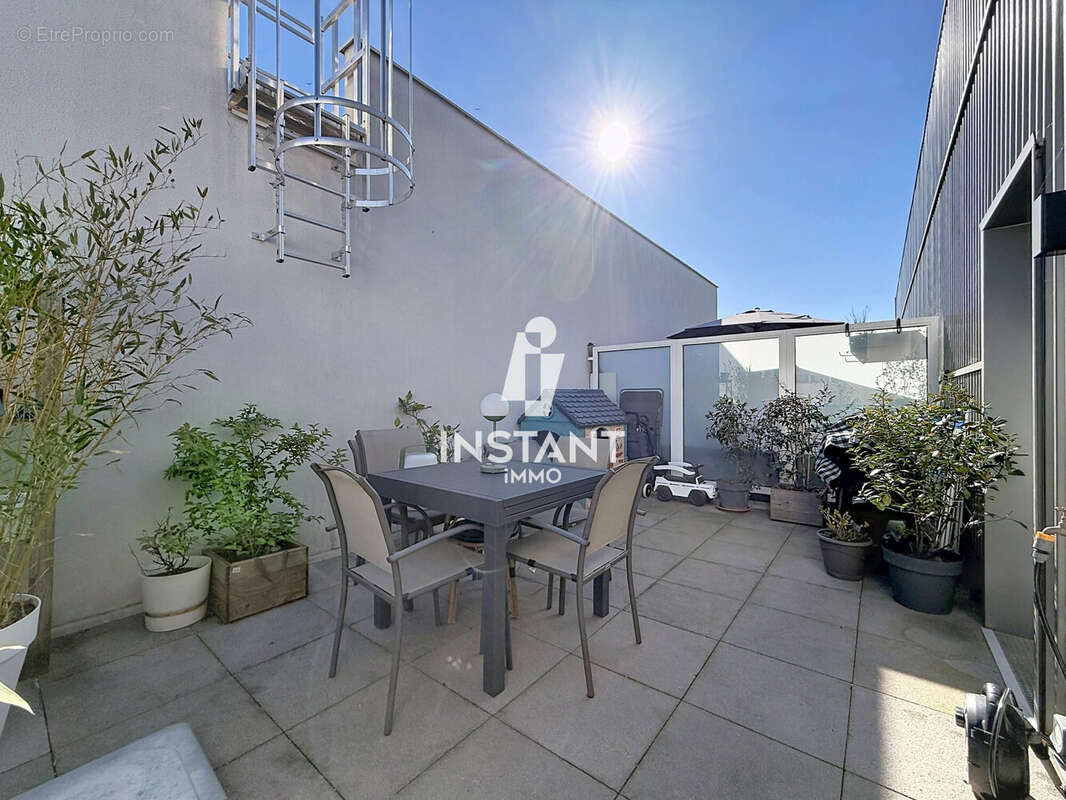 Appartement à CHAMPIGNY-SUR-MARNE