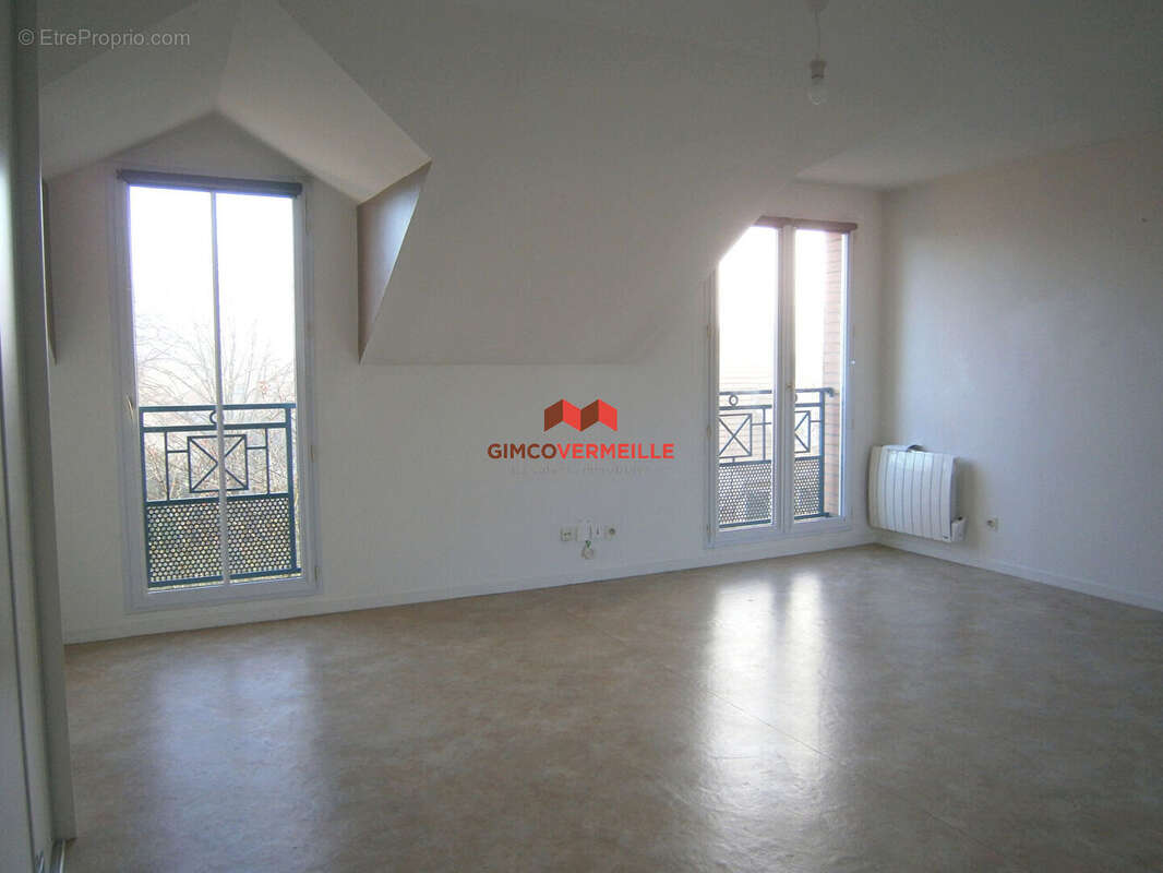 Appartement à VOISINS-LE-BRETONNEUX