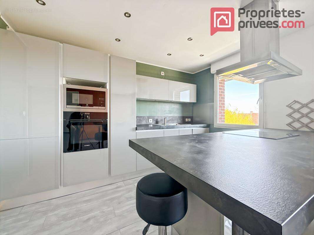 Appartement à LA CHAPELLE-D'ARMENTIERES