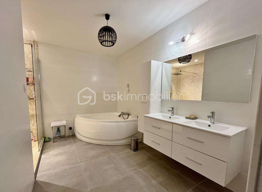 Appartement à MORBIER