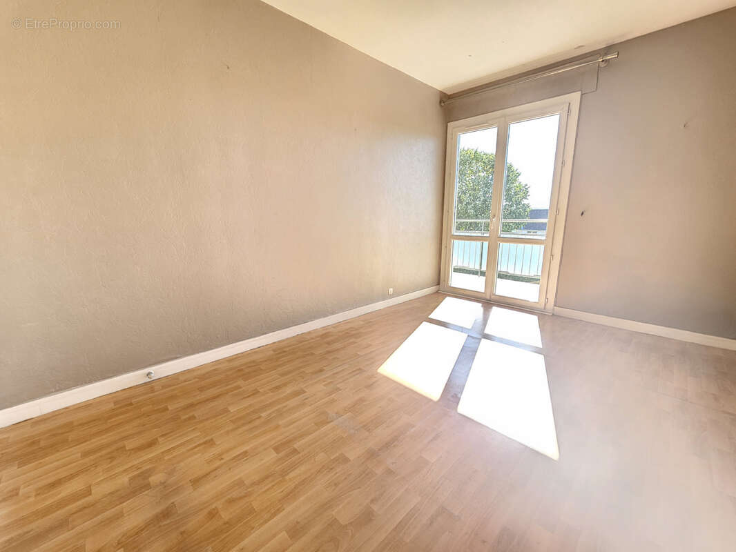 Appartement à DOURDAN