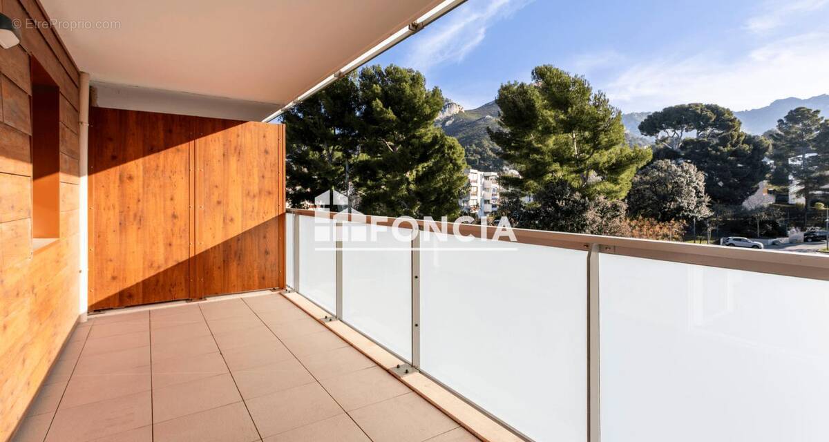 Appartement à MARSEILLE-10E