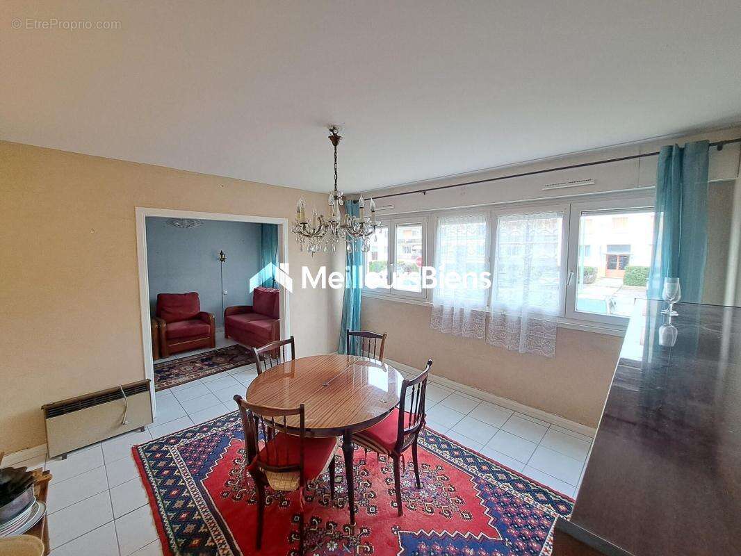 Appartement à SAINT-ANDRE-LES-VERGERS