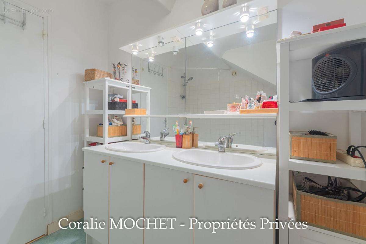 Maison à SAINT-LUMINE-DE-CLISSON