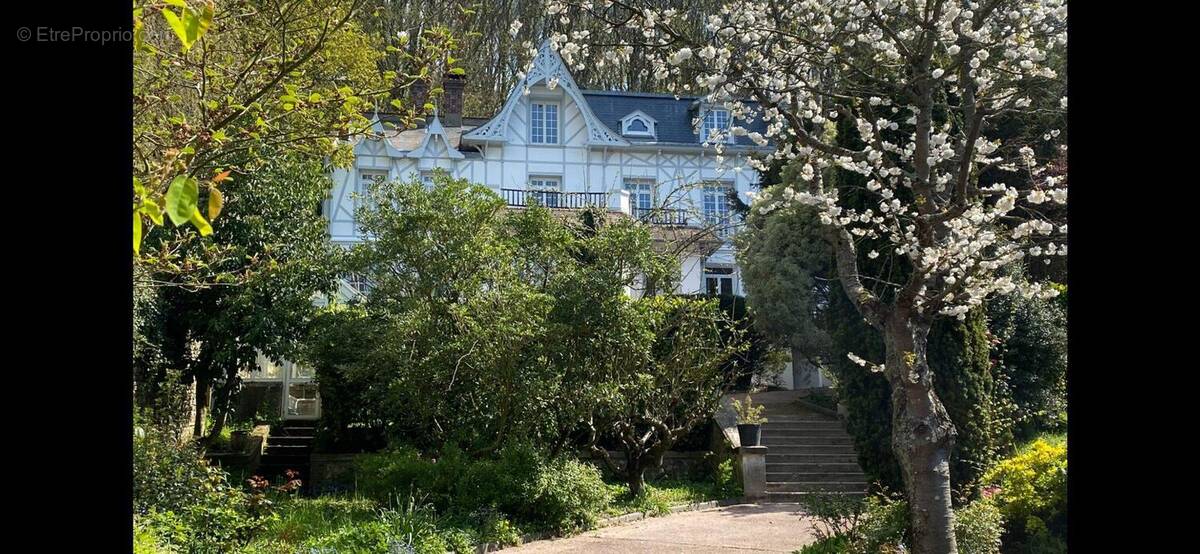 Maison à MONTIVILLIERS