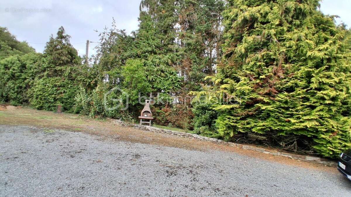 Maison à LANDELLES-ET-COUPIGNY