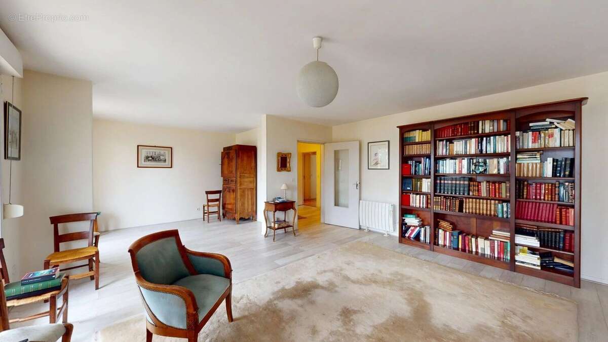 Appartement à MAINVILLIERS