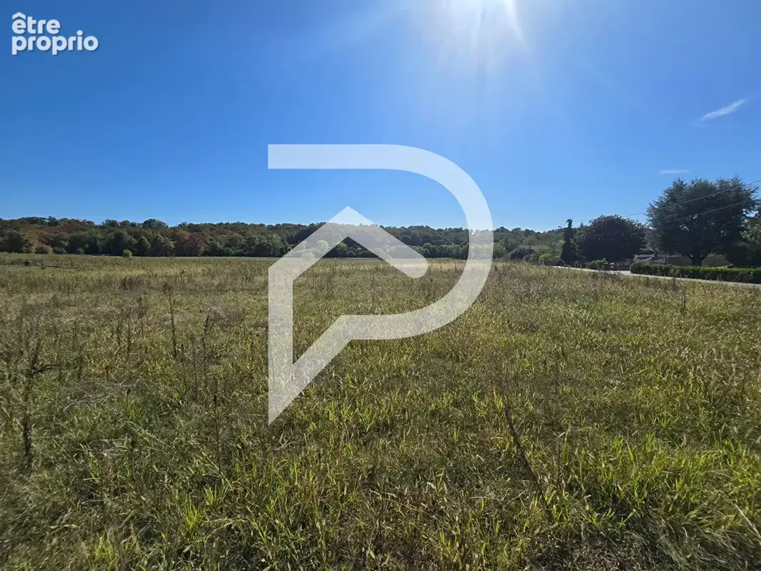 Terrain à bâtir de 1005 m². - photo 1