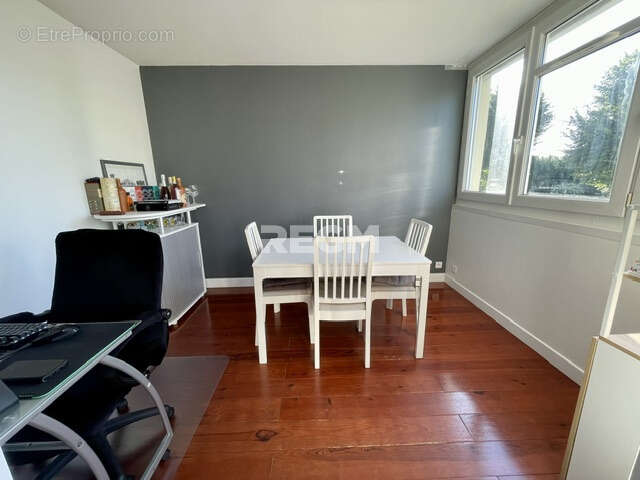 Appartement à CARBON-BLANC