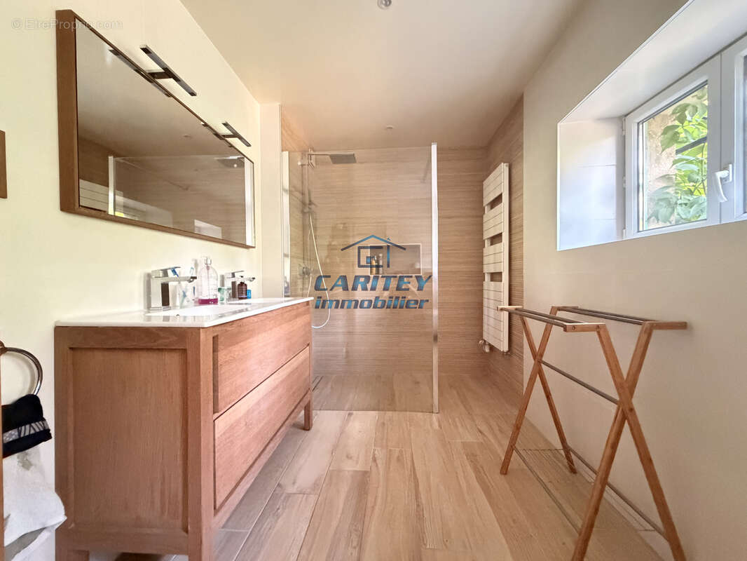 MAISON BOURGEOISE de 150 m2 - 4 chambres - 7627 m2 de terrain - photo 8
