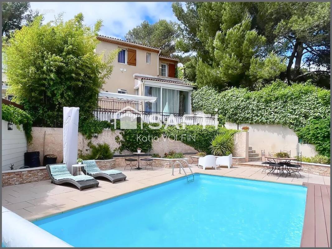 Photo 1 - Maison à CARNOUX-EN-PROVENCE