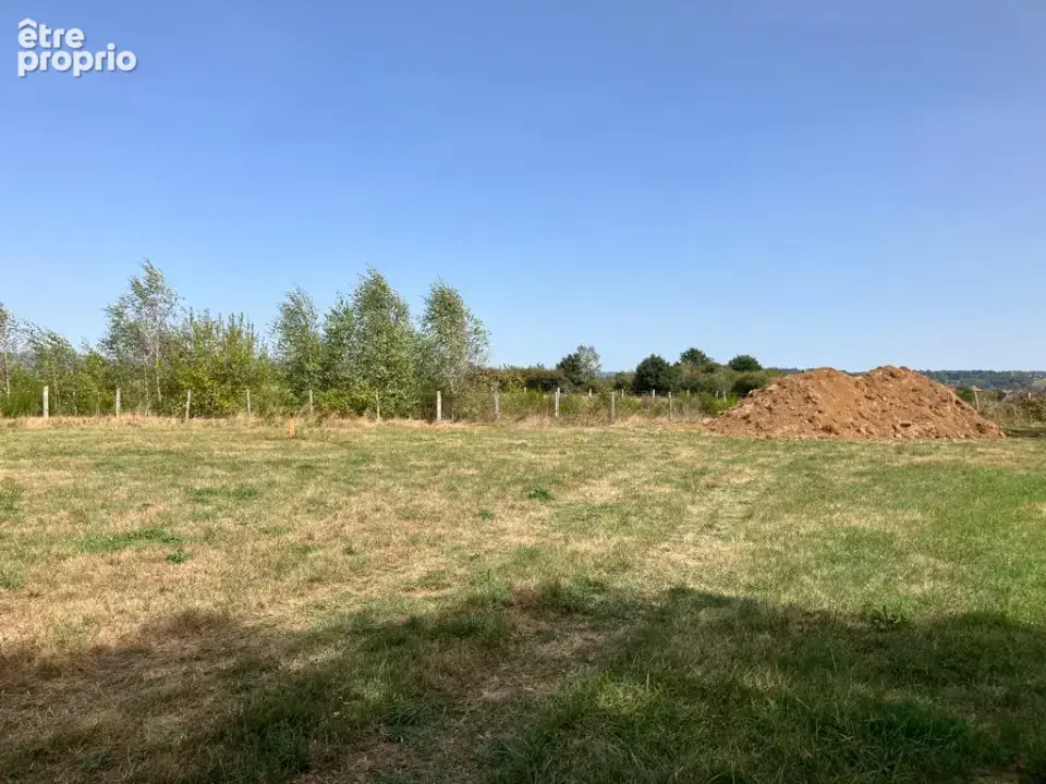 Terrain à ARPAJON-SUR-CERE