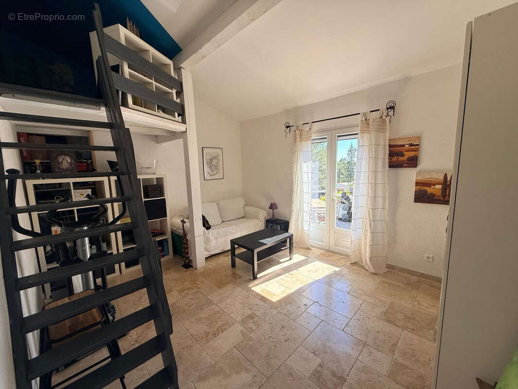 Maison à LORGUES