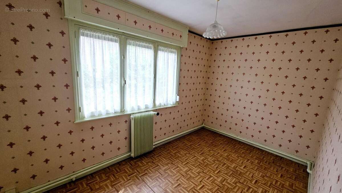 Maison 4 pièces / 80 m² / 128 000 EUR / ARRAS - photo 8