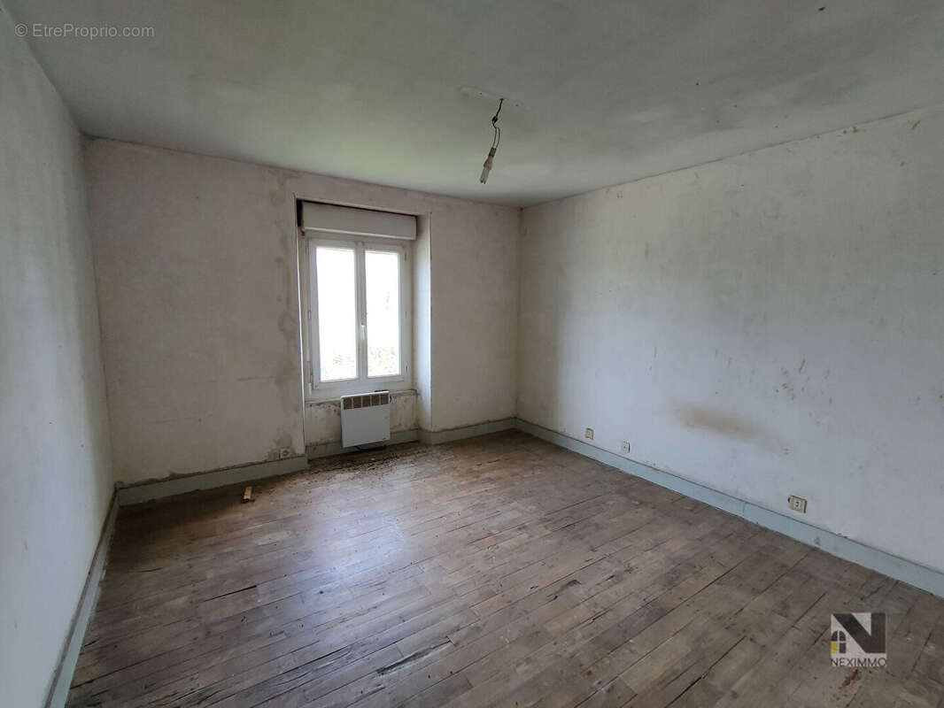 Maison 98 m² à Pageas  - photo 9