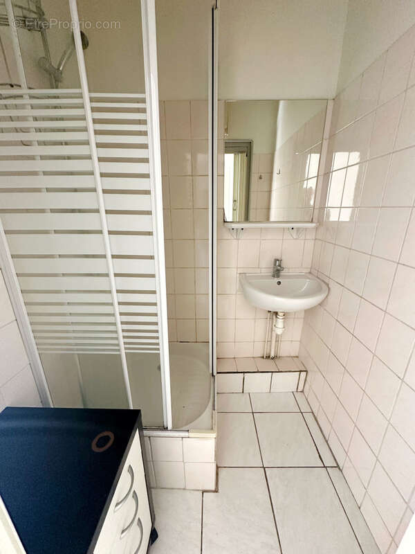 Appartement à PIERRE-BENITE