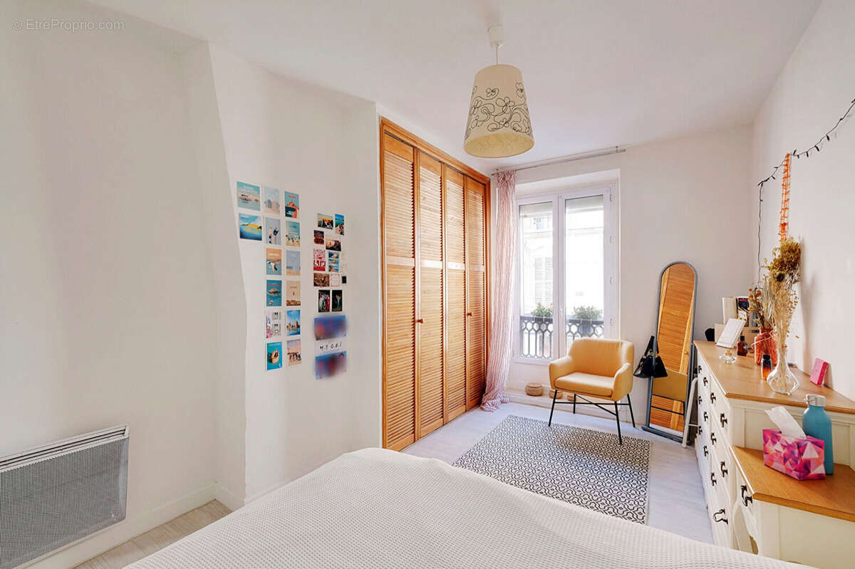 Appartement à PARIS-18E