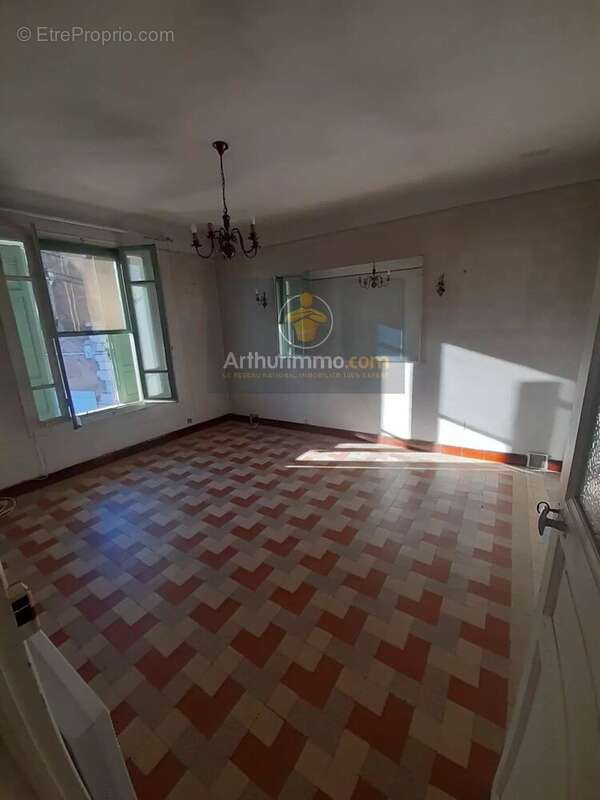 Maison à POURRIERES