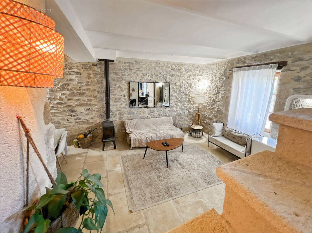 Pièce de vie  - Maison à UZES
