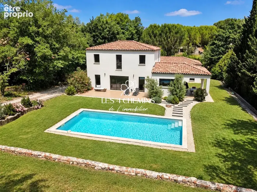 Villa 6 pièces d'environ 231 m2 sur 4000 m2 avec piscine au calme - photo 18