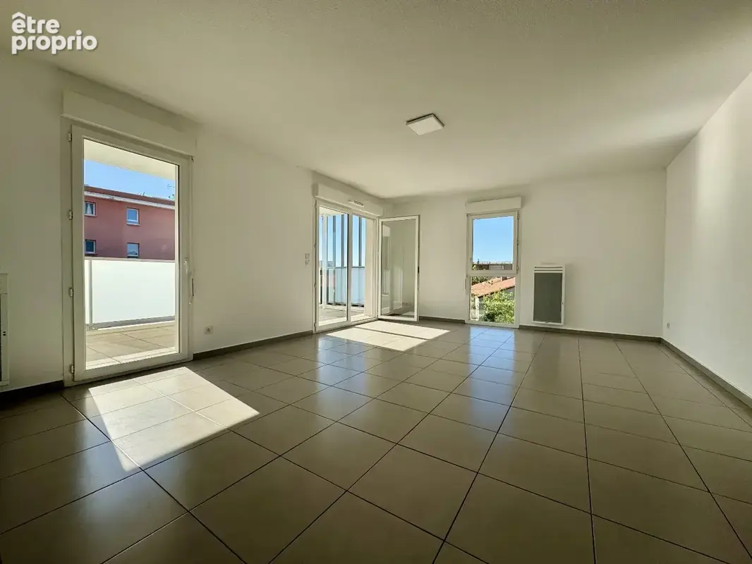 Appartement T4 avec terrasse; ascenseur, stationnements - photo 3