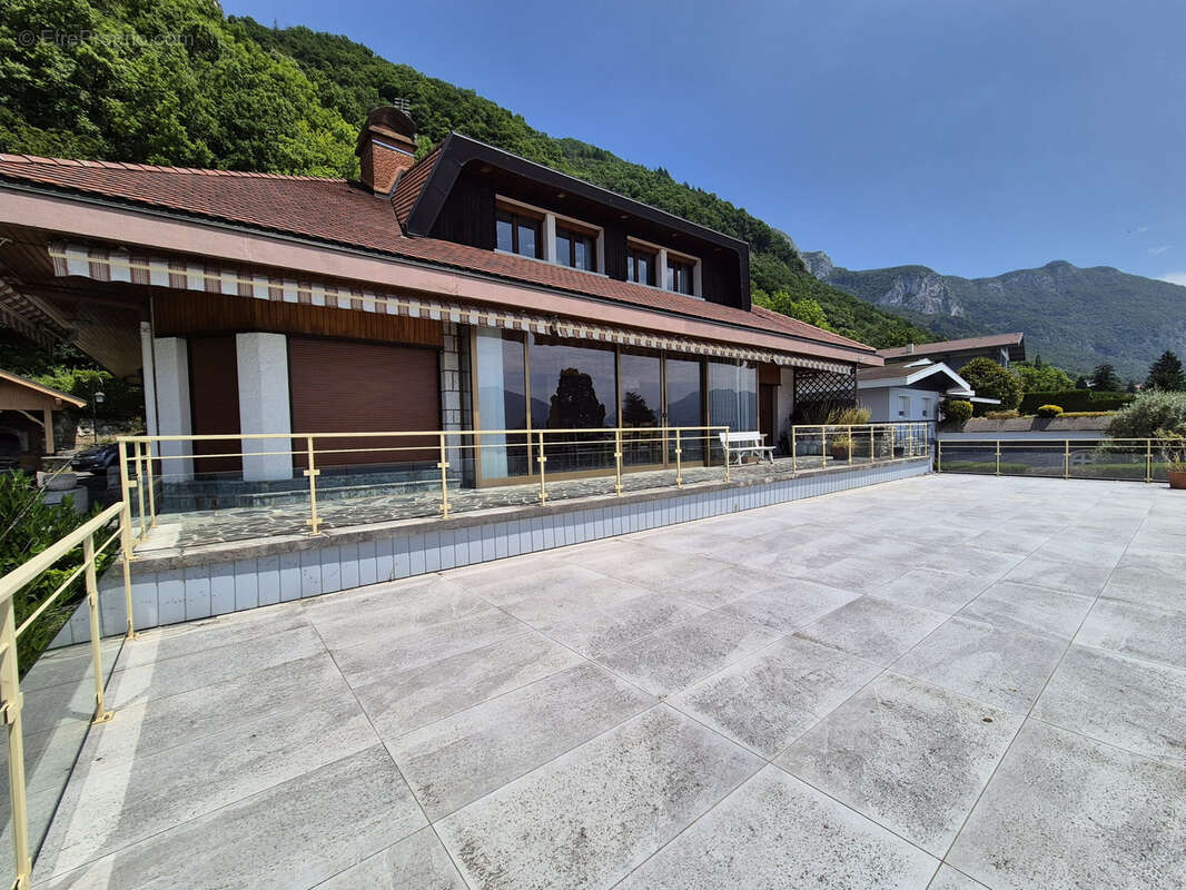 Maison à VEYRIER-DU-LAC