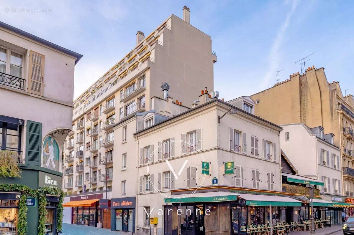 Appartement à PARIS-16E