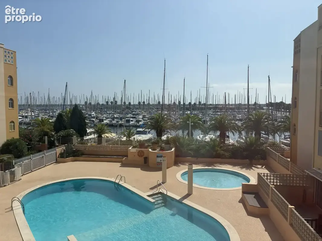 GRUISSAN RIVE DROITE, Appartement de type 2 avec loggia et place de parking privative - photo 3