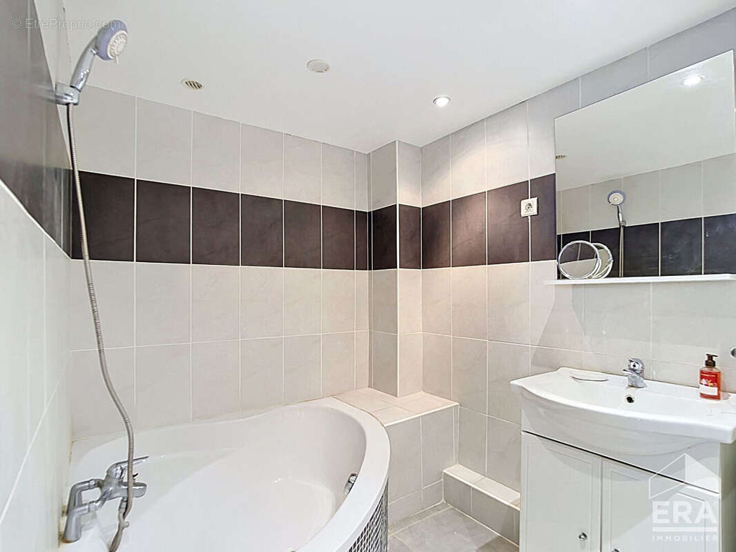 Appartement à MARSEILLE-9E
