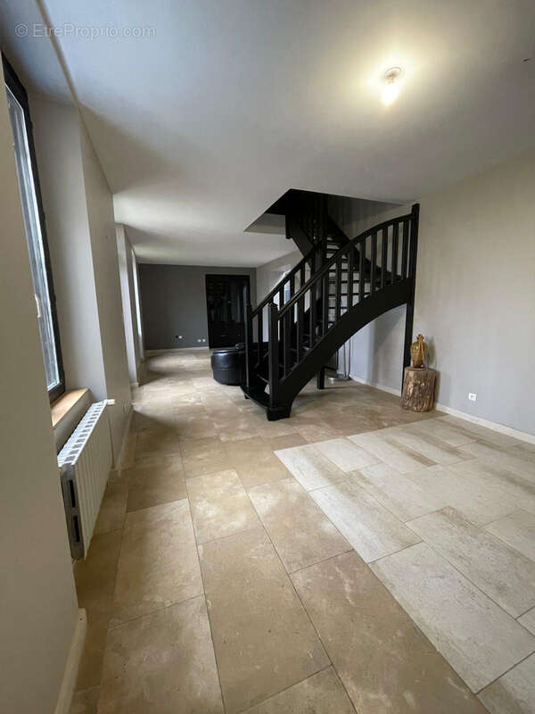 Maison à SAINTE-SAVINE