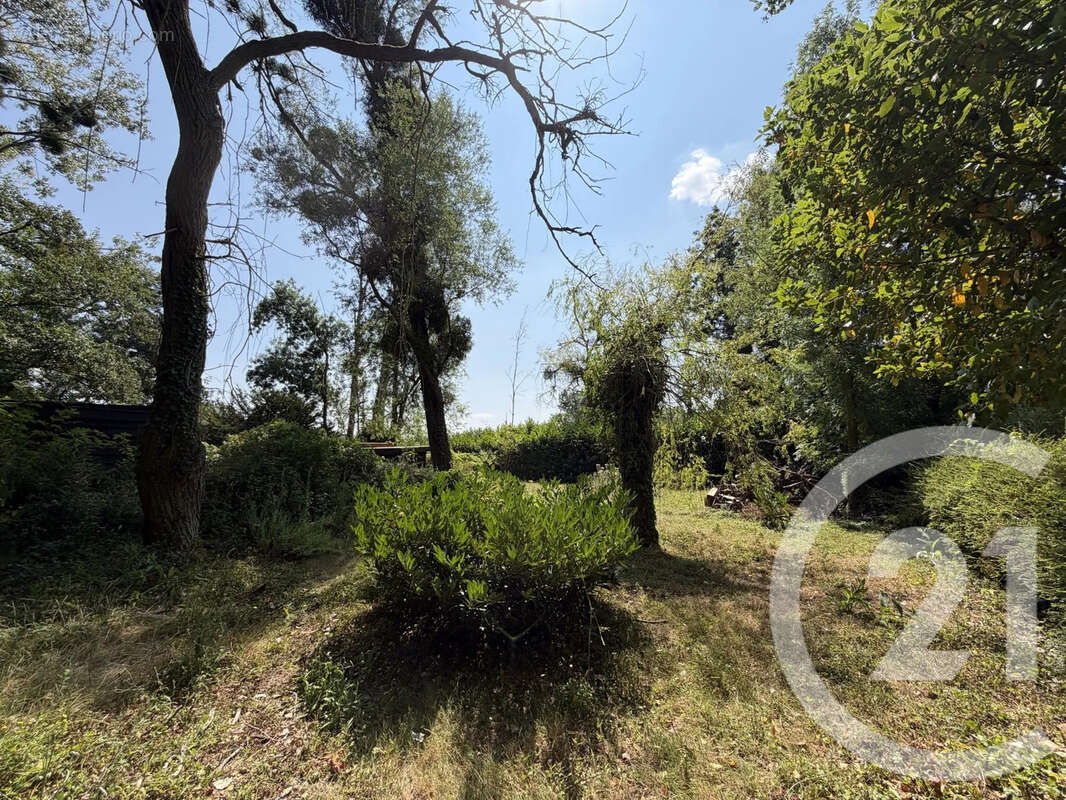 Terrain 1982 m² à Chateaudun  - photo 4