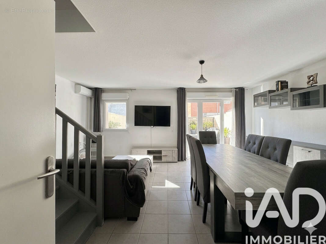 Photo 2 - Maison à PORT-DE-BOUC