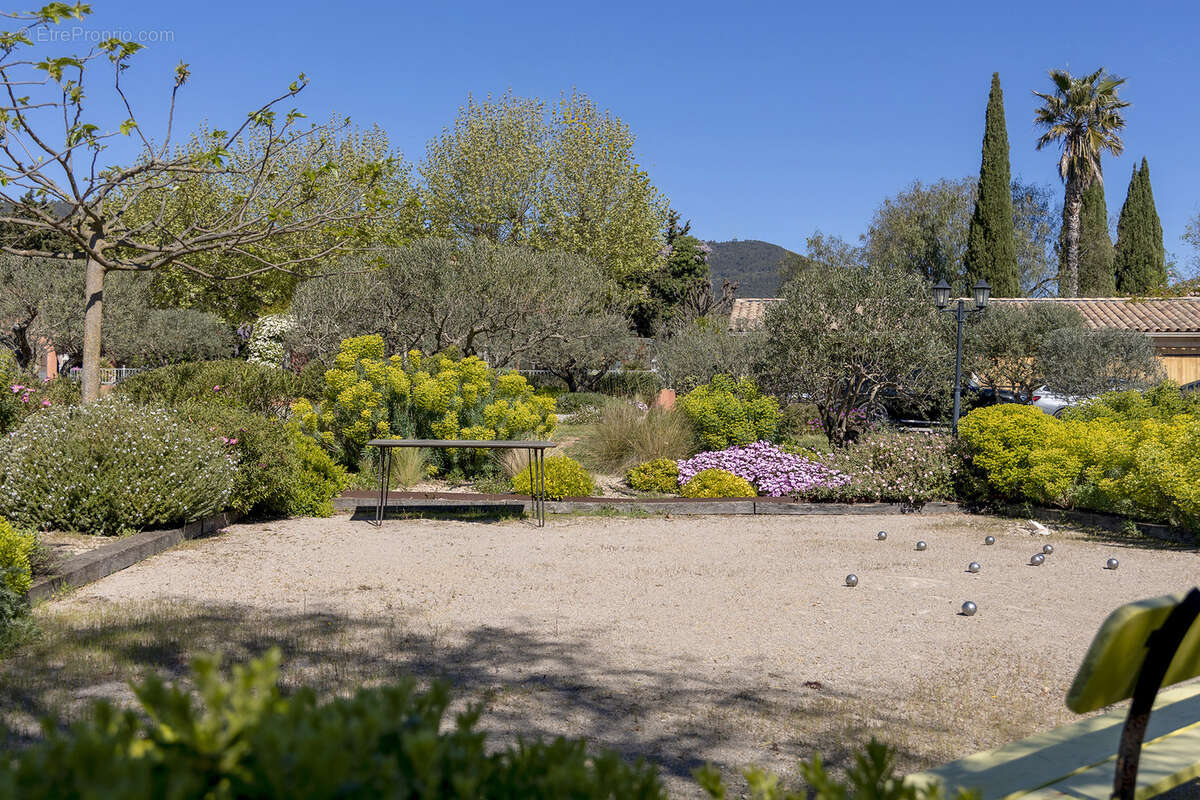 Maison à PUGET-VILLE