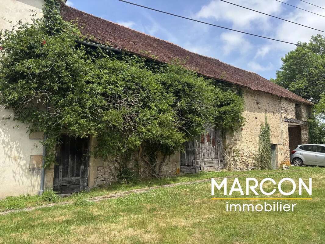 Maison à ARNAC-LA-POSTE