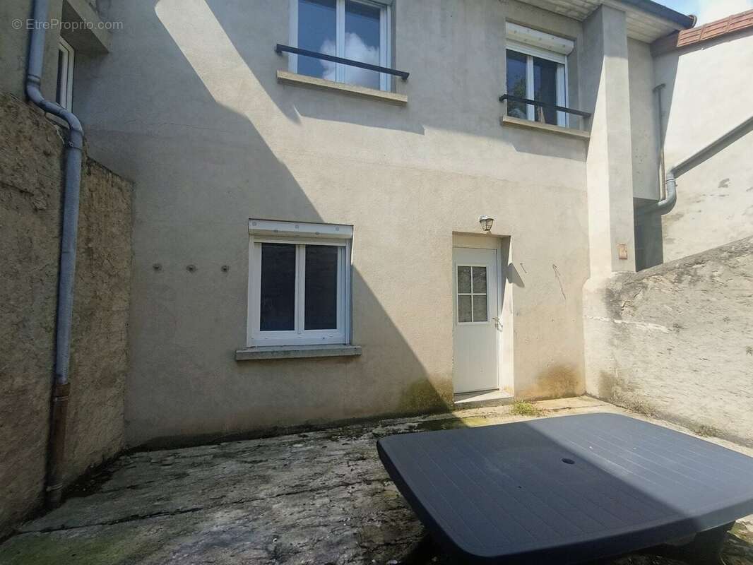 Immeuble de rapport avec potentiel d'aménagement supplémentaire entre Roanne et Marcigny - photo 8