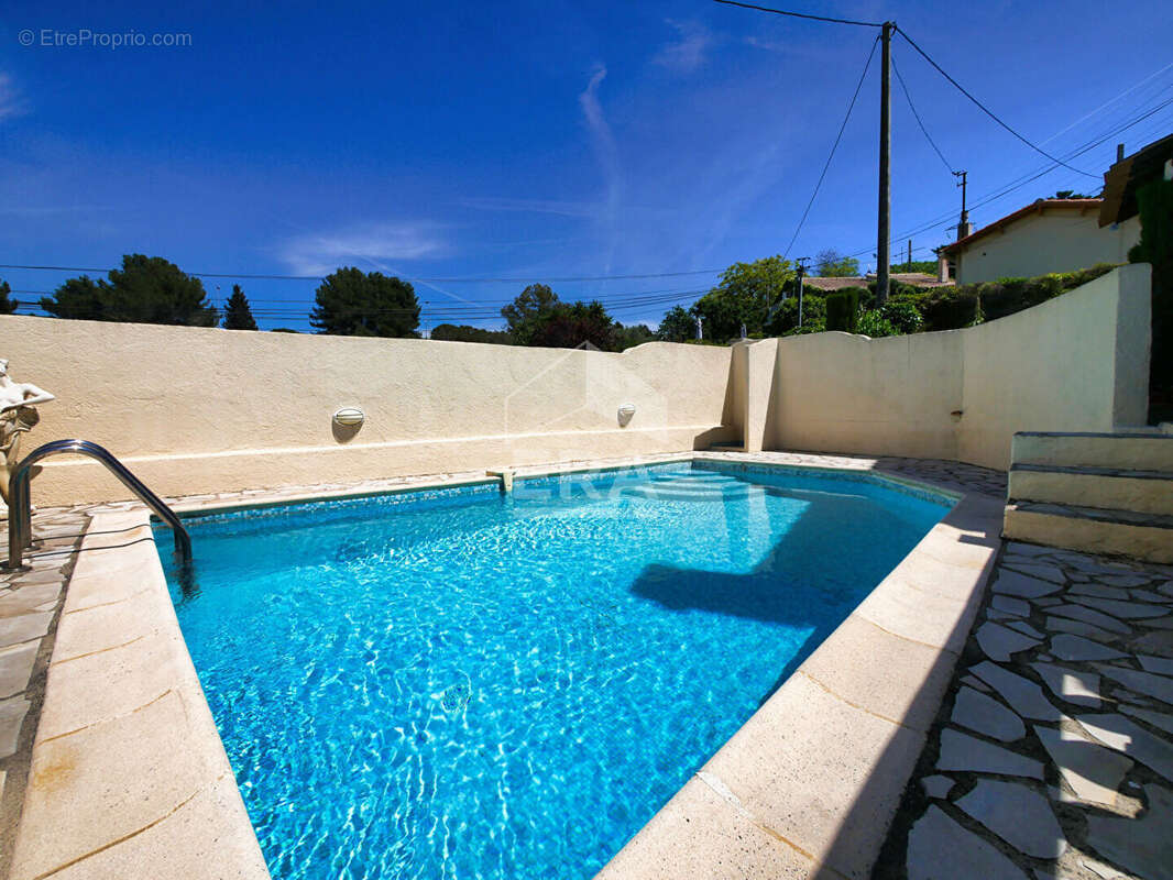 Maison à MOUGINS